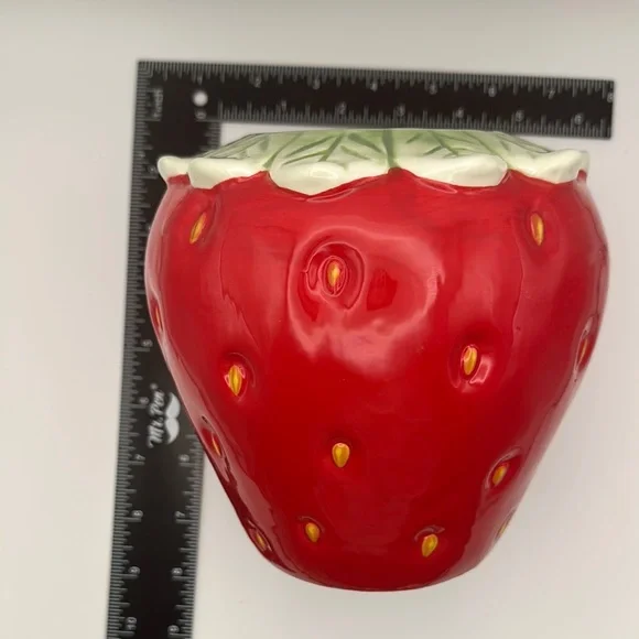 Strawberry Ceramic Planter - Red and Green - Picture 6 of 6